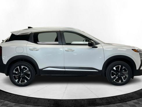 New 2026 Nissan Kicks SV w/ SV Premium Package image 5