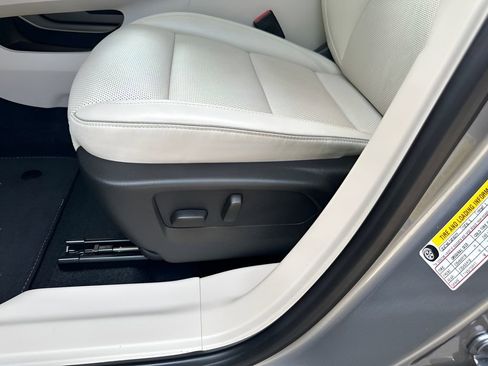 Used 2022 Buick Envision Essence w/ Safety Package AWD/4WD image 10