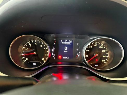 Used 2018 Jeep Compass Latitude FWD image 12