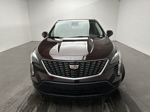 Used 2021 Cadillac XT4 Luxury image 3