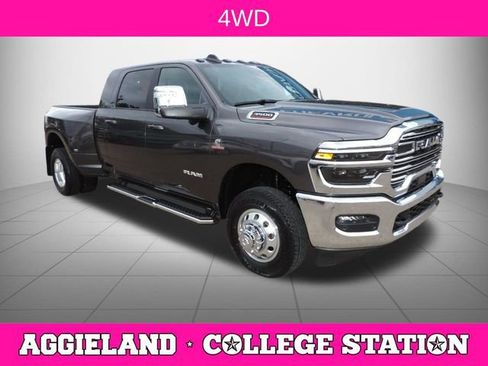 Used 2026 RAM 3500 Laramie w/ Towing Technology Group AWD/4WD image 4