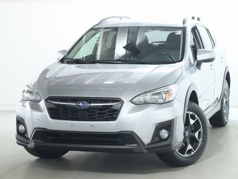 Used 2019 Subaru Crosstrek 2.0i Premium image 3