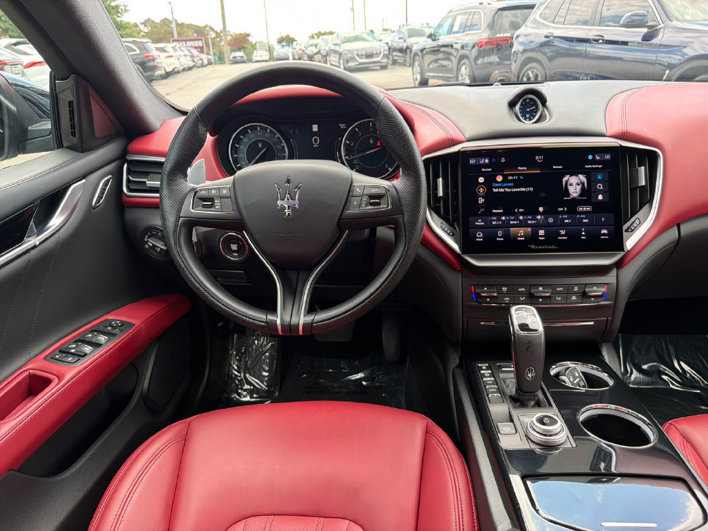 Used 2023 Maserati Ghibli Modena Q4 AWD/4WD image 23