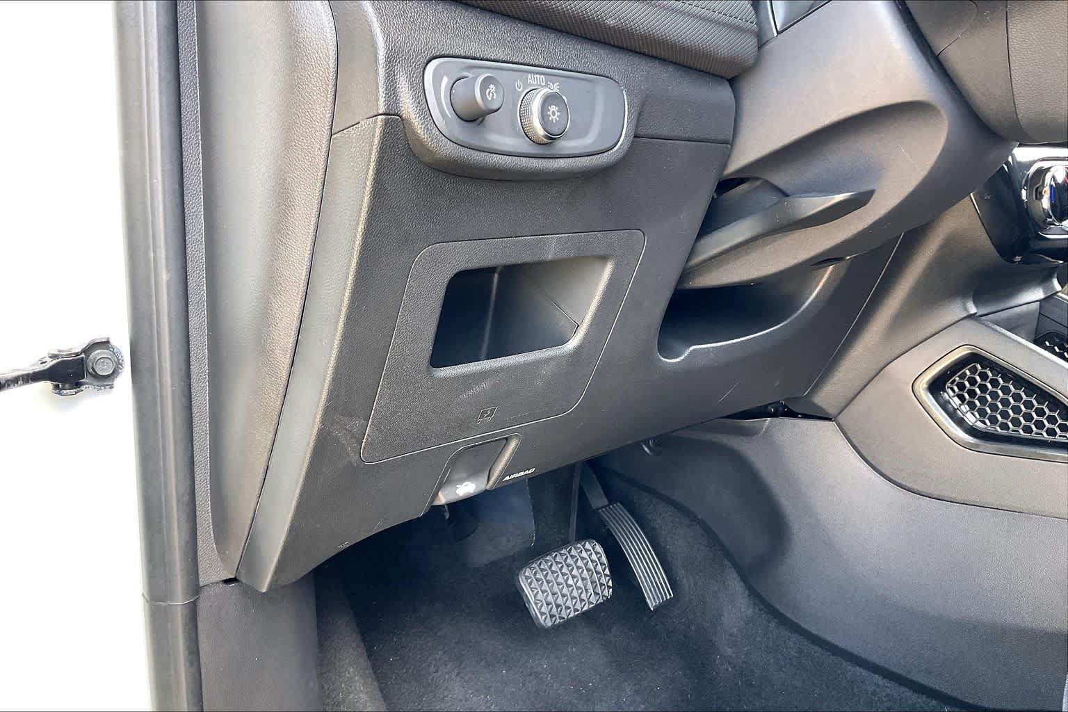 Used 2025 Chevrolet TrailBlazer LT FWD image 55
