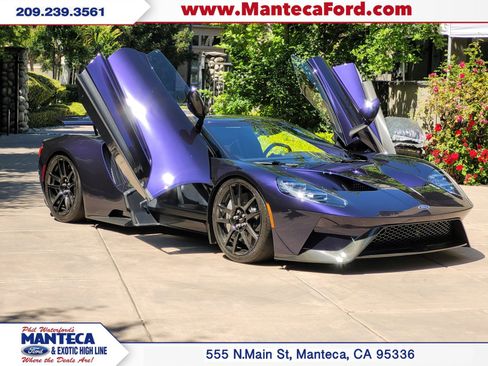Used 2021 Ford GT image 1