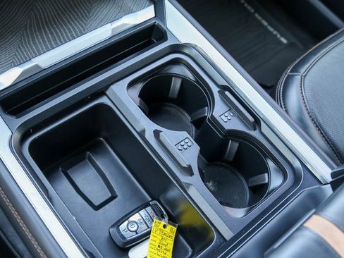 Used 2024 Ford F250 Platinum w/ FX4 Off-Road Package image 29