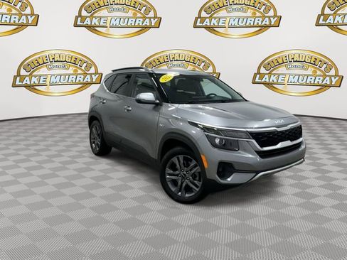 Used 2022 Kia Seltos S AWD/4WD image 5