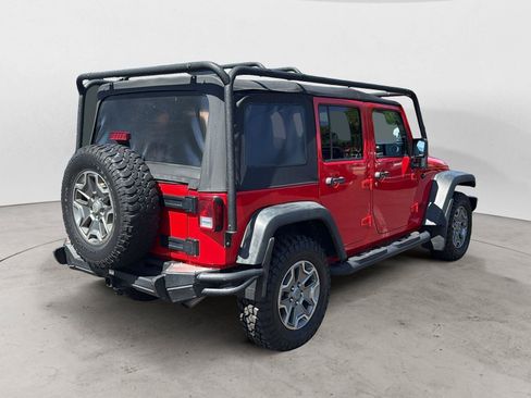 Used 2015 Jeep Wrangler Unlimited Rubicon w/ Max Tow Package AWD/4WD image 5