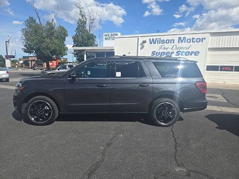 Used 2023 Ford Expedition Max Limited AWD/4WD image 7