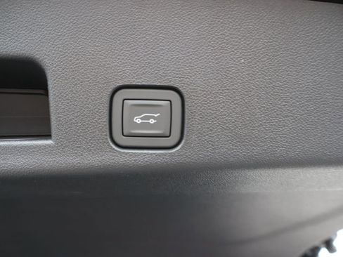 New 2026 Chevrolet Traverse Z71 w/ Enhanced Driving Package AWD/4WD image 29
