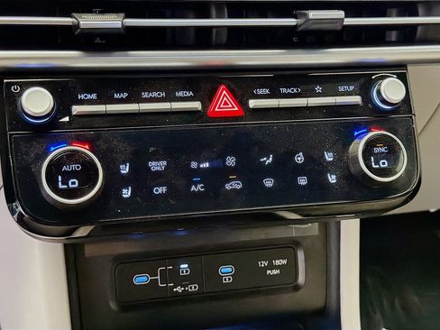 Used 2025 Hyundai Tucson Limited image 10