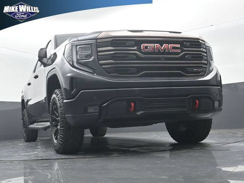 Used 2023 GMC Sierra 1500 AT4X AWD/4WD image 18