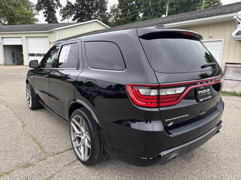 Used 2018 Dodge Durango SRT w/ Technology Group AWD/4WD image 8