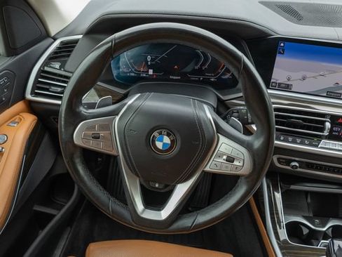 Used 2021 BMW X7 xDrive40i AWD/4WD image 25