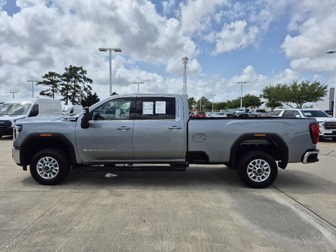 Used 2024 GMC Sierra 2500 SLE w/ SLE Value Package; image 18