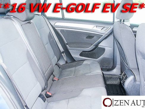 Used 2016 Volkswagen e-Golf SE FWD image 27