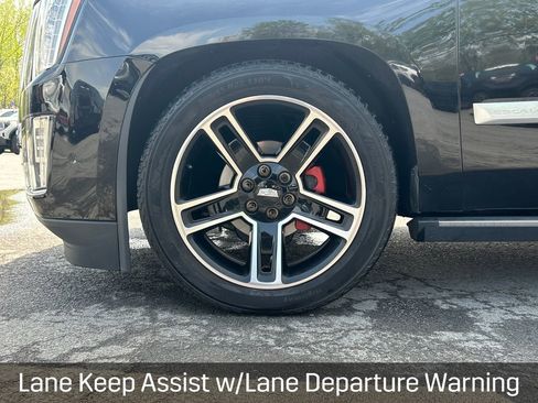 Used 2020 Cadillac Escalade Premium Luxury AWD/4WD image 27