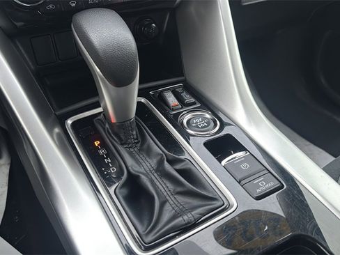 Used 2024 Mitsubishi Eclipse Cross SE image 19