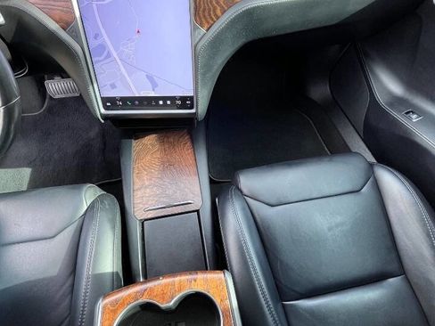 Used 2018 Tesla Model S 100D image 30