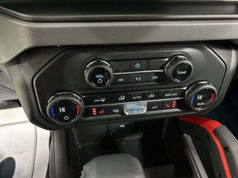 Used 2023 Ford Bronco Big Bend image 17