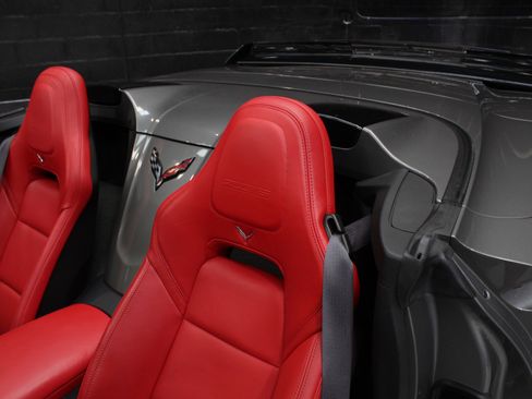 Used 2015 Chevrolet Corvette Z06 w/ Z07 Performance Package RWD image 43