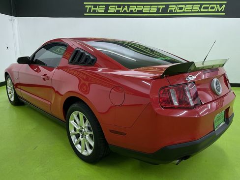 Used 2010 Ford Mustang GT Premium image 7