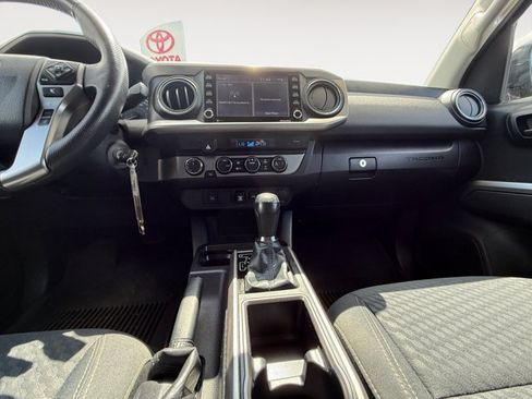 Used 2021 Toyota Tacoma SR5 w/ Trail Edition AWD/4WD image 17