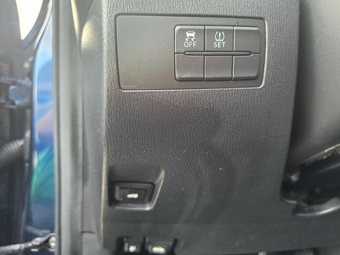 Used 2017 Toyota Yaris iA FWD image 35
