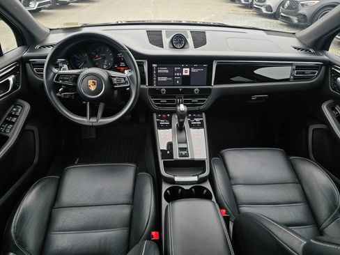 Used 2022 Porsche Macan image 19
