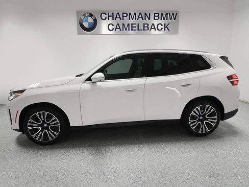 Used 2026 BMW X3 xDrive30i AWD/4WD image 3