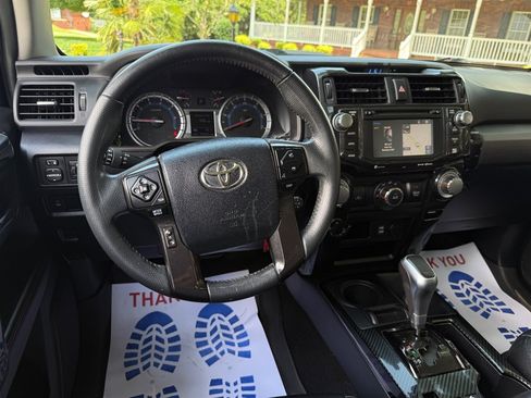 Used 2018 Toyota 4Runner TRD Off-Road Premium AWD/4WD image 50