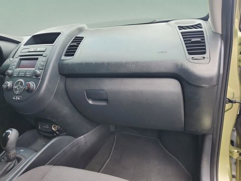Used 2013 Kia Soul image 19