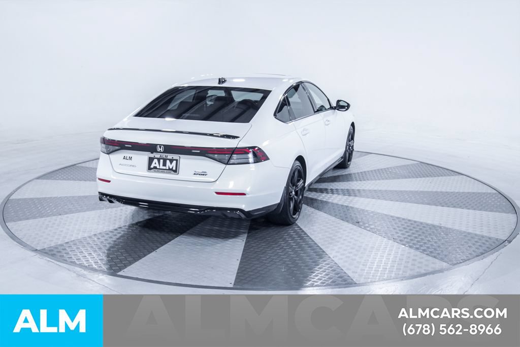 Used 2024 Honda Accord Sport image 9