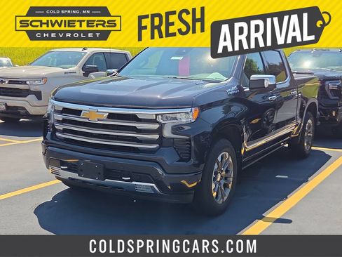 Certified 2022 Chevrolet Silverado 1500 High Country AWD/4WD image 1