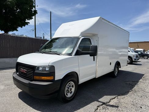 Used 2023 GMC Savana 3500 w/ Power Convenience Package RWD image 15
