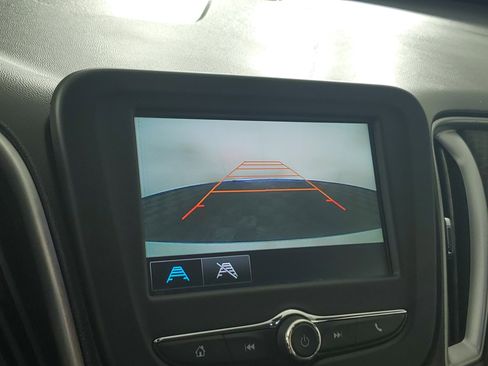 Used 2017 Chevrolet Malibu LS FWD image 17