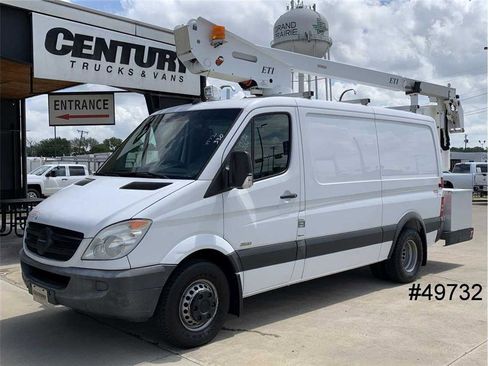 Used 2012 Mercedes-Benz Sprinter 3500 image 3