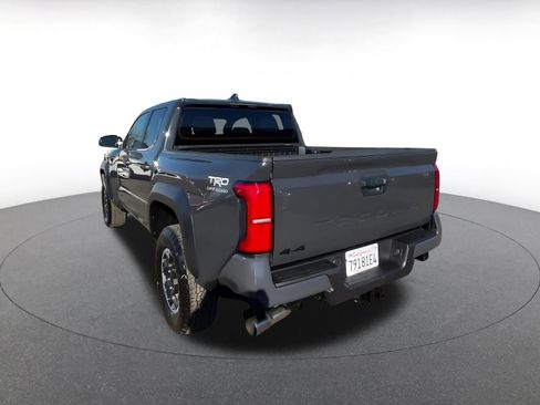 Used 2025 Toyota Tacoma TRD Off-Road image 10