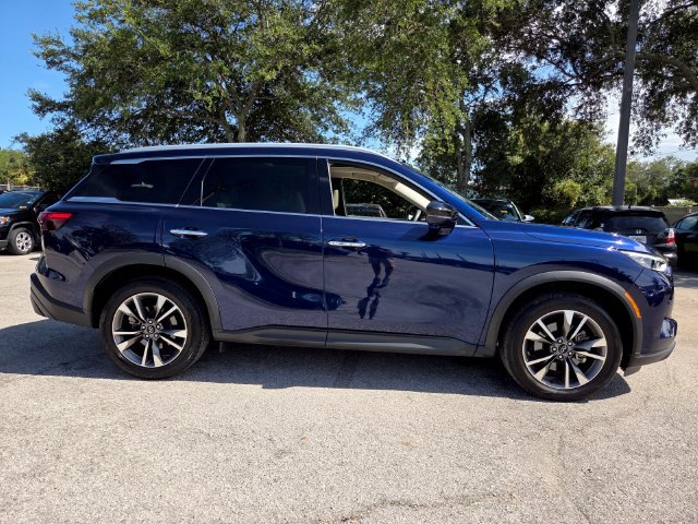 Used 2025 INFINITI QX60 Luxe w/ Vision Package FWD image 8