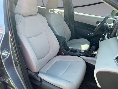 Certified 2024 Toyota Corolla Cross L FWD image 28