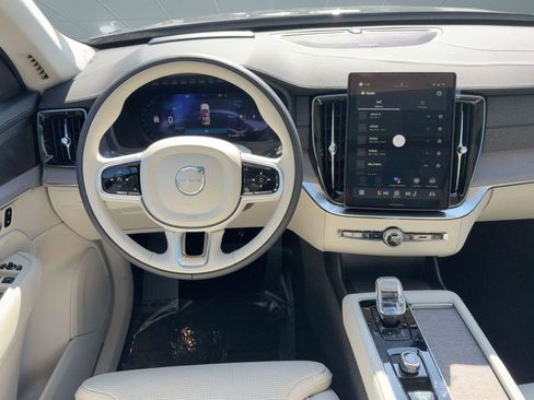 New 2026 Volvo XC90 B6 Ultra w/ Protection Package image 27