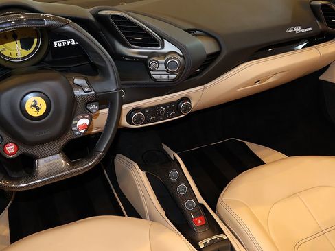 Certified 2017 Ferrari 488 Spider RWD image 82