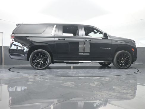 Used 2021 Chevrolet Suburban LT image 66