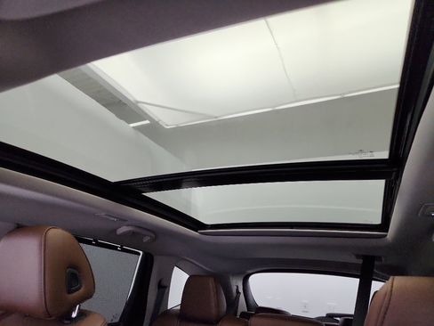 Used 2024 Acura MDX SH-AWD w/ Technology Package image 31