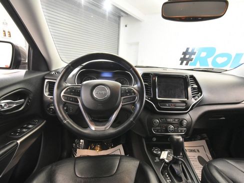 Used 2019 Jeep Cherokee Limited AWD/4WD image 21