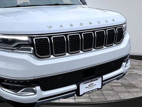 Used 2023 Jeep Wagoneer Series II AWD/4WD image 29