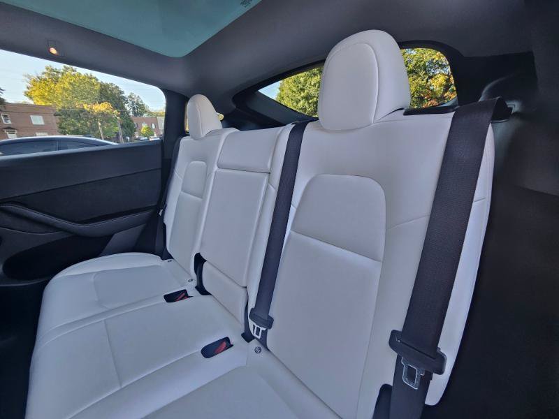 Used 2023 Tesla Model Y Long Range AWD/4WD image 63