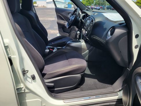 Used 2012 Nissan Juke SV w/ Chrome Pkg FWD image 24