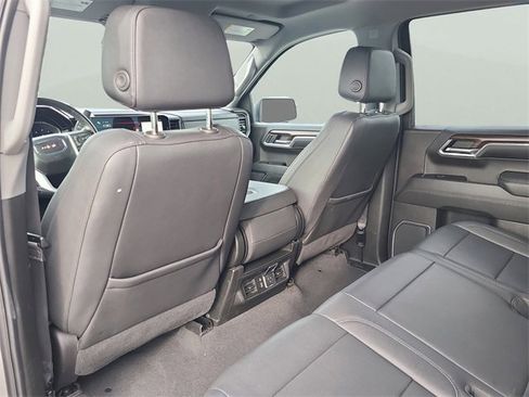Used 2024 GMC Sierra 1500 SLT image 14