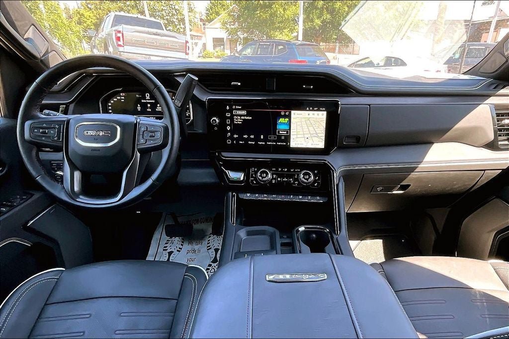 Used 2025 GMC Sierra 2500 AT4X AWD/4WD image 15